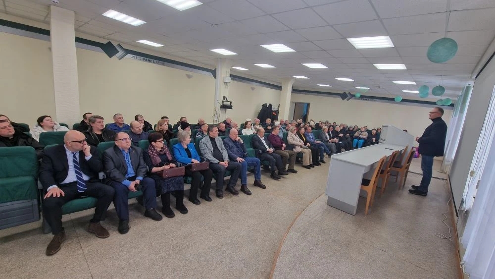 Лесной профсоюз Коми добился встречи работников Жешартского фанерного комбината с собственником